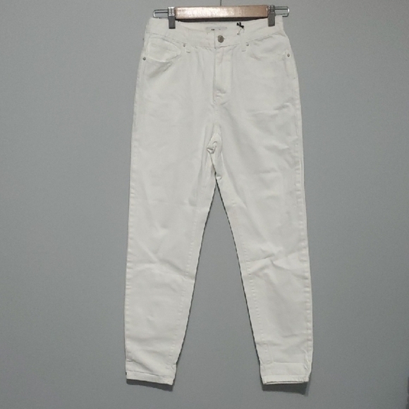 Forever 21 Nwt New White Jeans Womens Size 26 Size 2 Mom Fit White - Picture 1 of 9